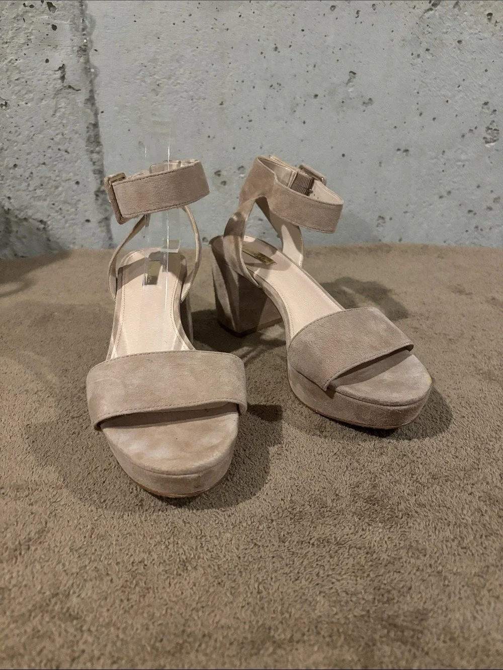 LOUISE ET CIE Tan Suede Hanya Block Heel Platform Sandal - Size 9.5